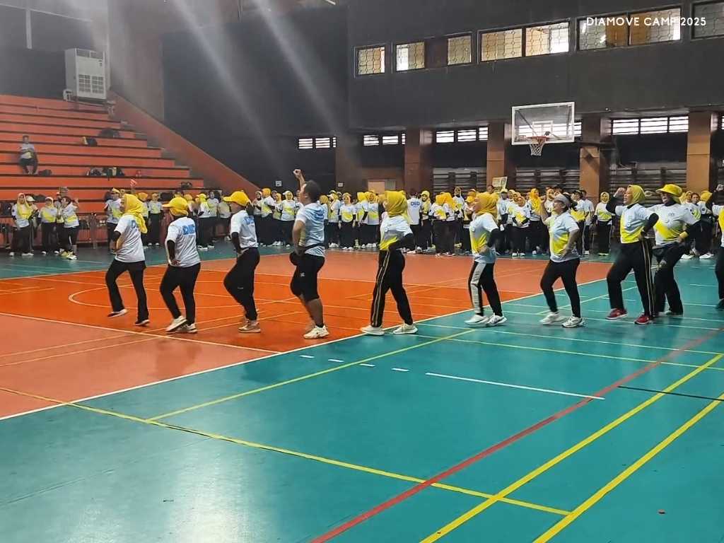 Lomba senam Dia-Move dari berbagai kelompok